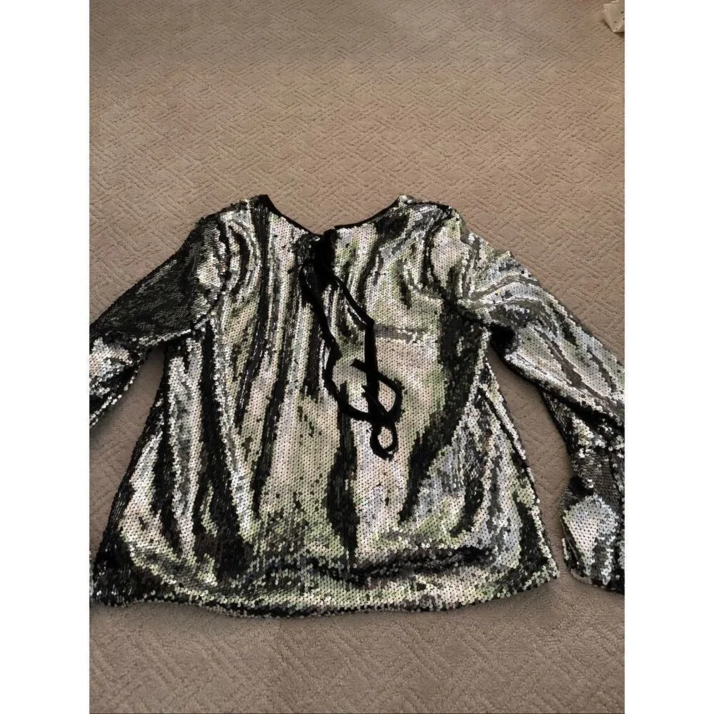 NWOT Design Lab Sequin Bell Sleeve Blouse - Picture 7 of 10